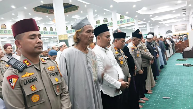 Polda Riau, Forkopimda dan Komunitas Driver Ojol, Gelar Doa Bersama di Masjid An-Nur 
